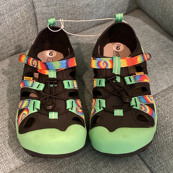 NWOT Keen Kids' Knotch Creek Sandal Tie Dye Irish Green Kid Shoe Sandals Size 6 - Picture 2 of 7